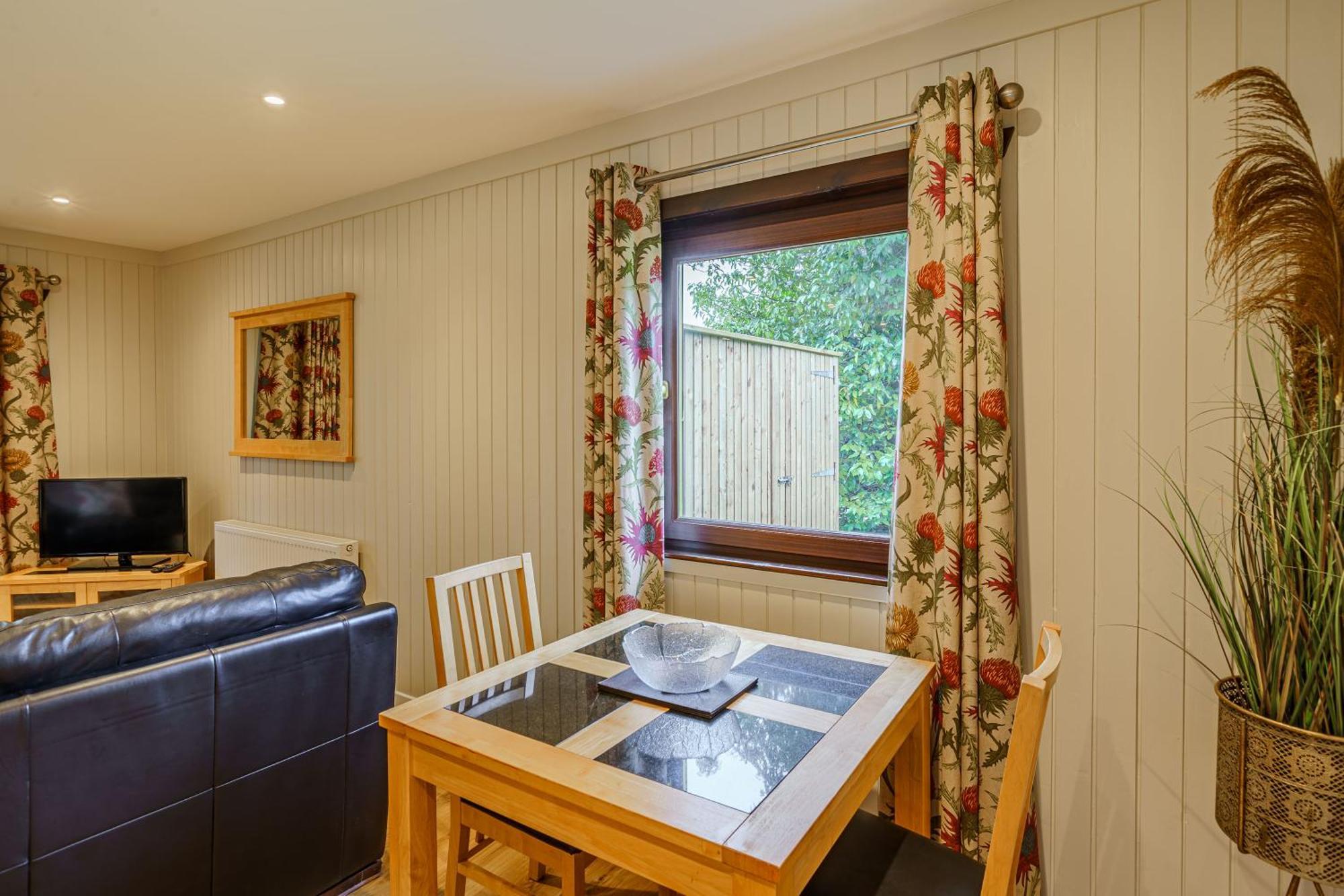 Bluebell Lodge 4 With Hot Tub Newton Stewart Exterior foto